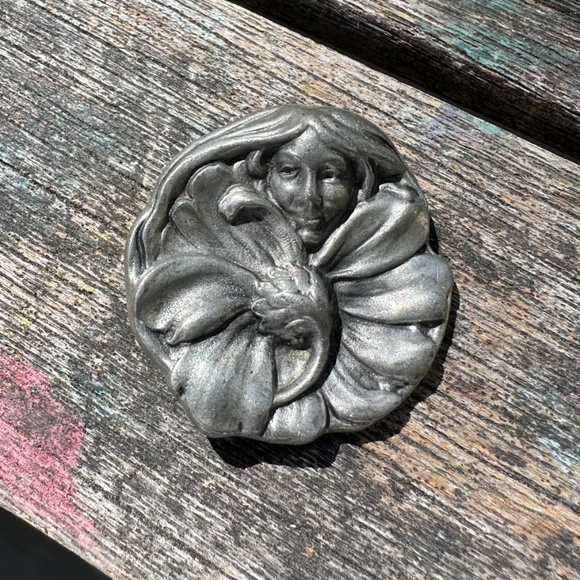 Vintage Pewter Art Nouveau Pin/Brooch Stunning Art Deco Piece! - Picture 1 of 9